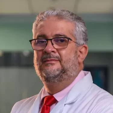 Dr. Alvaro Avilés Montoya - Especialista en Infectología - Hospital Clínica Bíblica