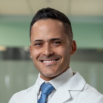 Dr. Abraham Gómez Hernández - Especialista en Cirugía Oculoplástica - Hospital Clínica Bíblica